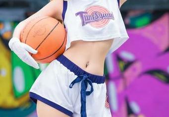 Umeko J化身黑神话四师姐，这种COS资源真让人垂涎欲滴！